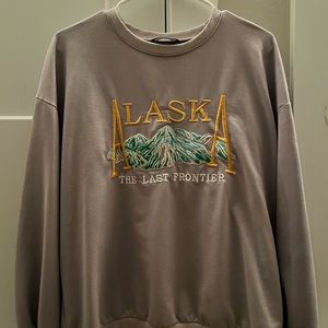 Shein “Alaska” crewneck that is good condition